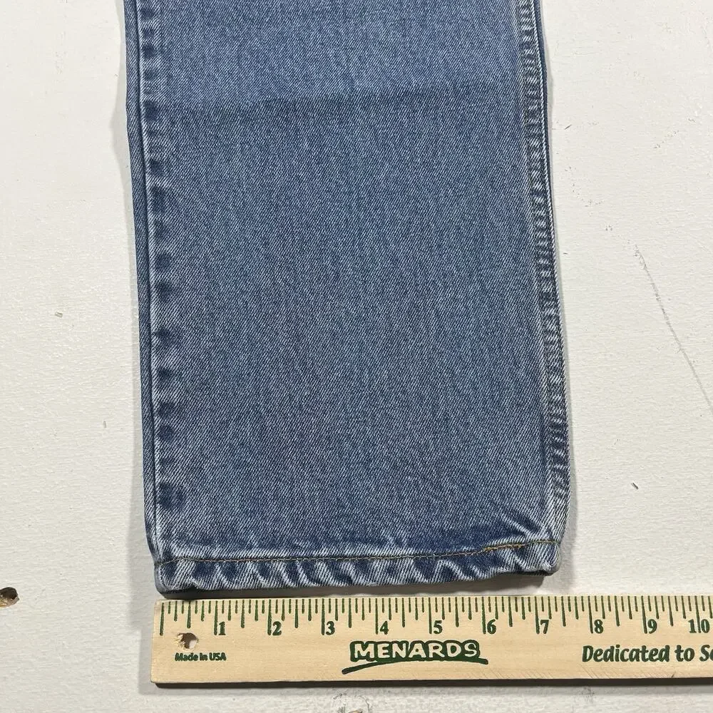 Vintage Y2K Levi’s 550 Relaxed Fit Jeans 34x32 Light Wash Denim